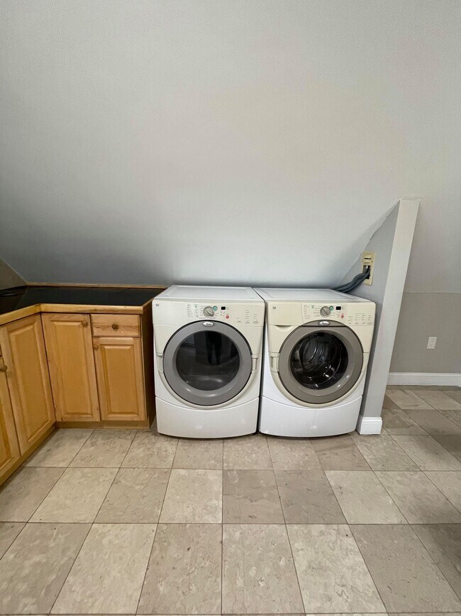 30 Milwood St, Boston, MA 02124 Apartments in Boston, MA