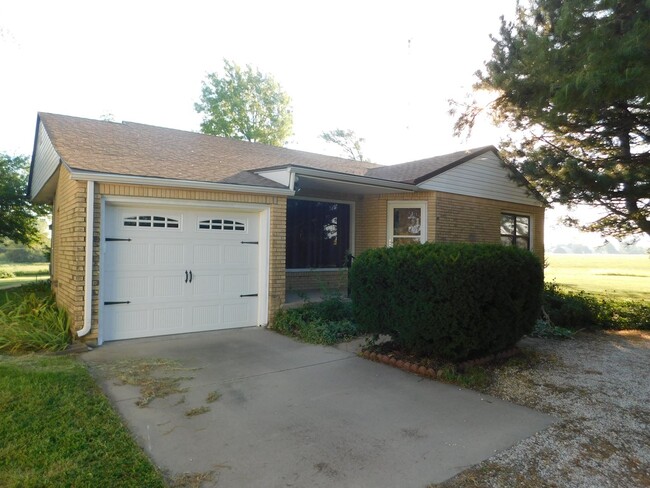 Building Photo - Hard to Find Rural Property North of Towan...