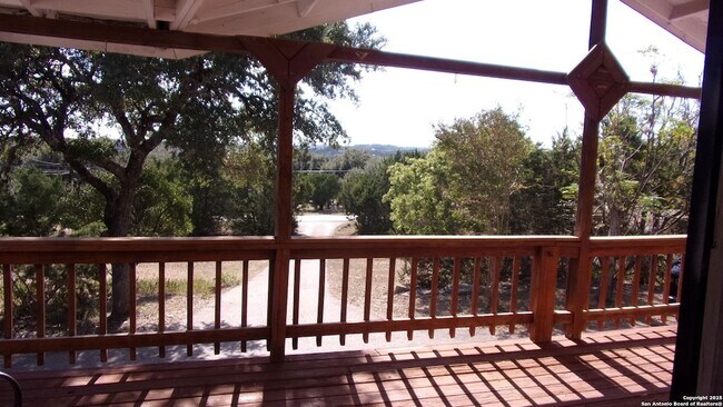 Foto del edificio - 252 Sir Winston Dr