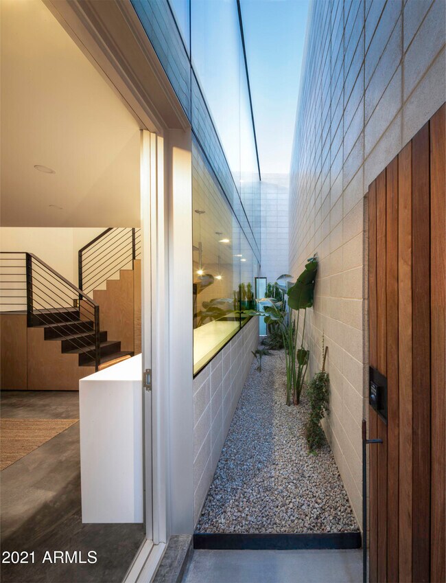 Foto del edificio - 818 W McKinley St
