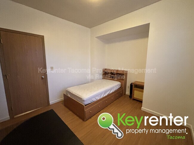 Foto del edificio - 7630 S Yakima Ave