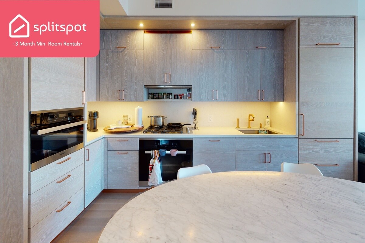 Primary Photo - Private room in 2 bedroom Brooklyn Apartme...