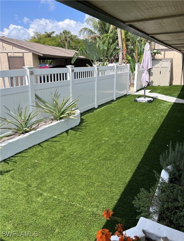 Foto del edificio - 4291 Island Cir