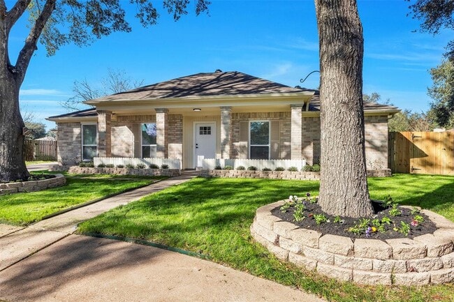 Foto del edificio - 7810 Blackjack Ct