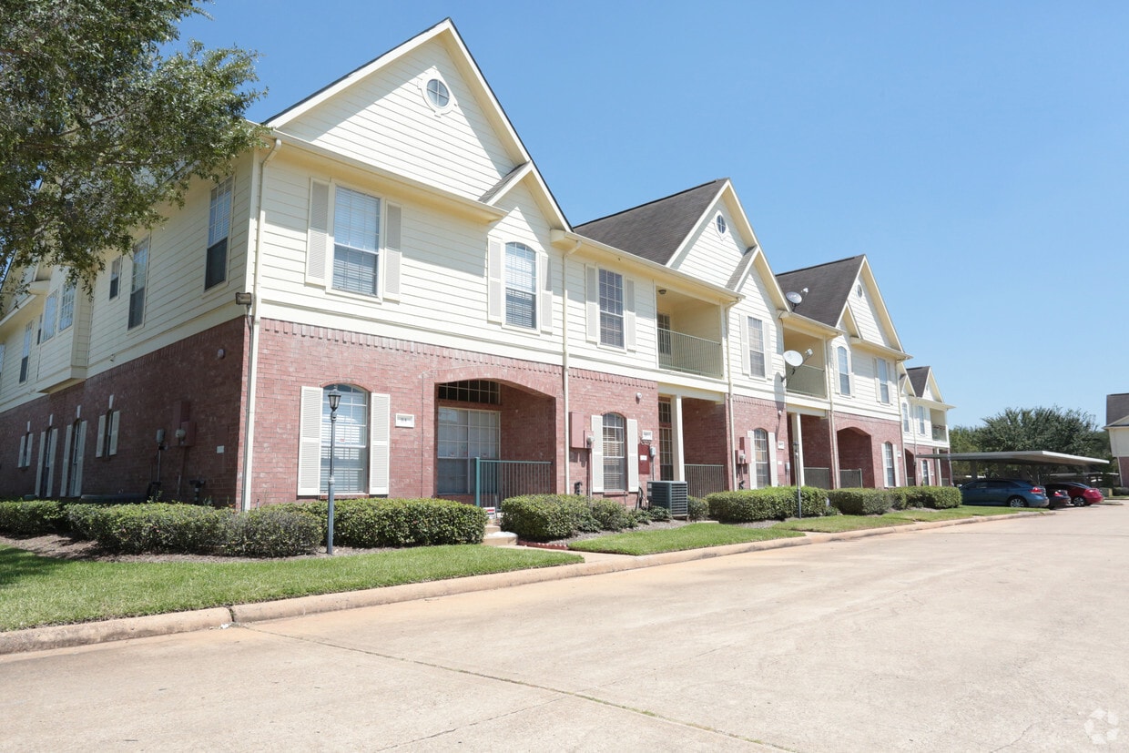 Grants Lake Condominiums Apartments Sugar Land, TX