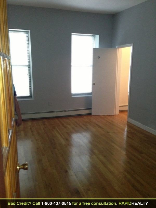 Primary Photo - 148 Quincy St