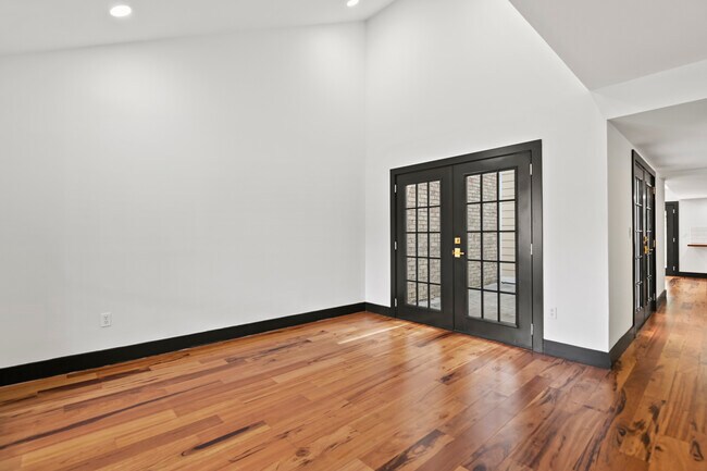 Building Photo - 47 Brighton Cir