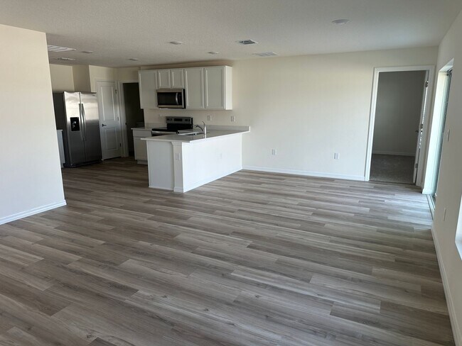 Foto del edificio - New Construction - Move In Special !!!  3 Bedroom 2 Bath Home in Wildwood