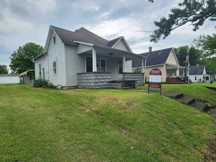 Primary Photo - 2 Bedroom House in Clinton, In