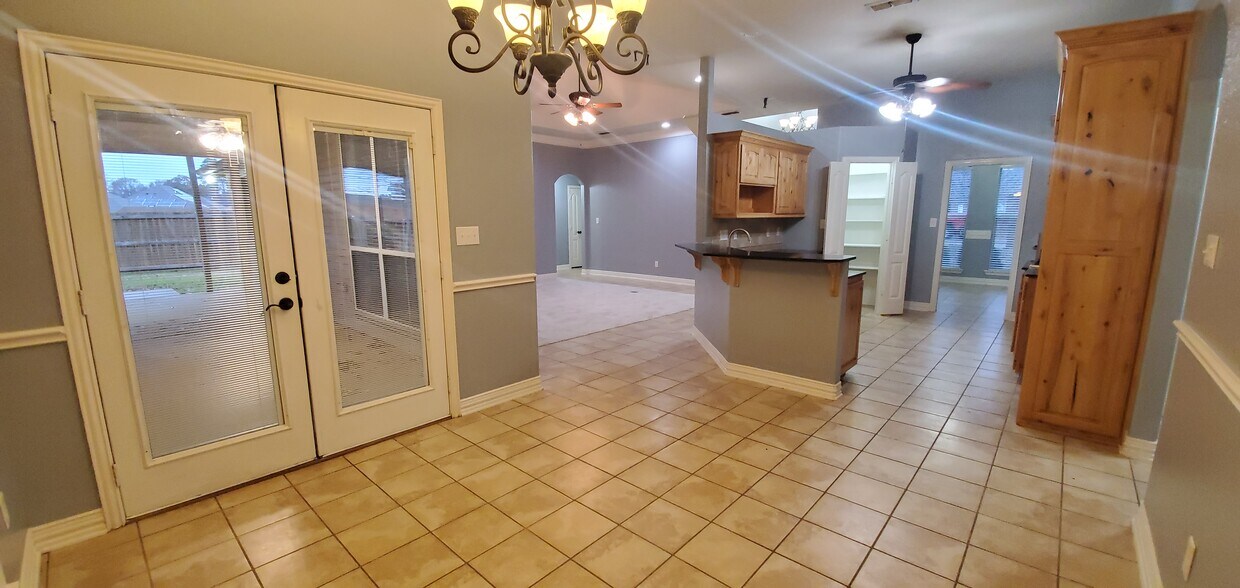 Foto principal - 3016 Yasmeen Cir