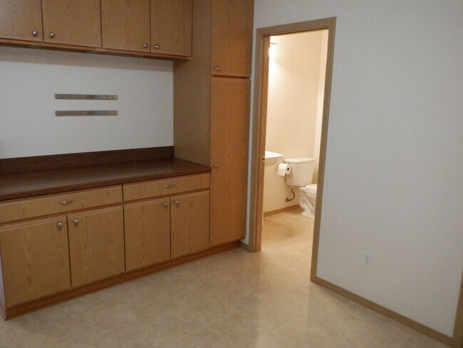 Foto del edificio - 1722 Cadborough Ln