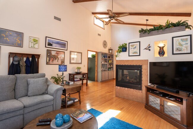 Foto del edificio - Four Bedroom in the Pines of Prescott