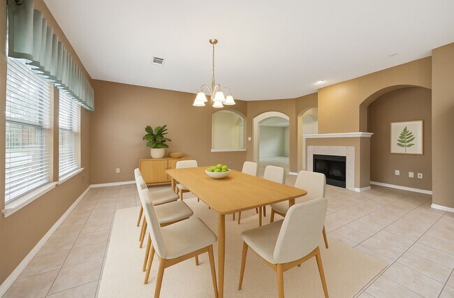 Foto del edificio - 21551 Elm Hurst Ln
