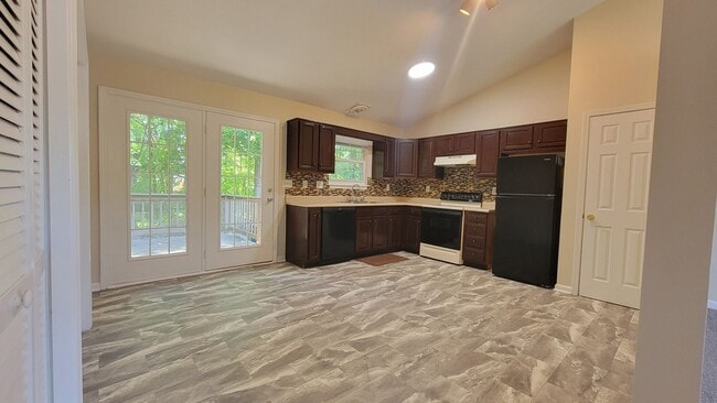 Building Photo - 6205 Serenity Ct