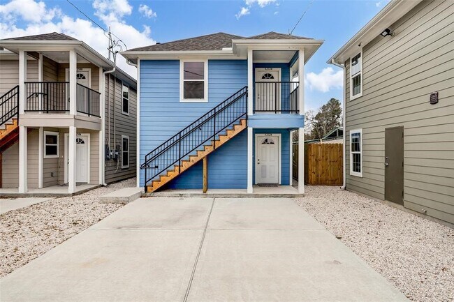 Foto del edificio - 6212 Alderson St