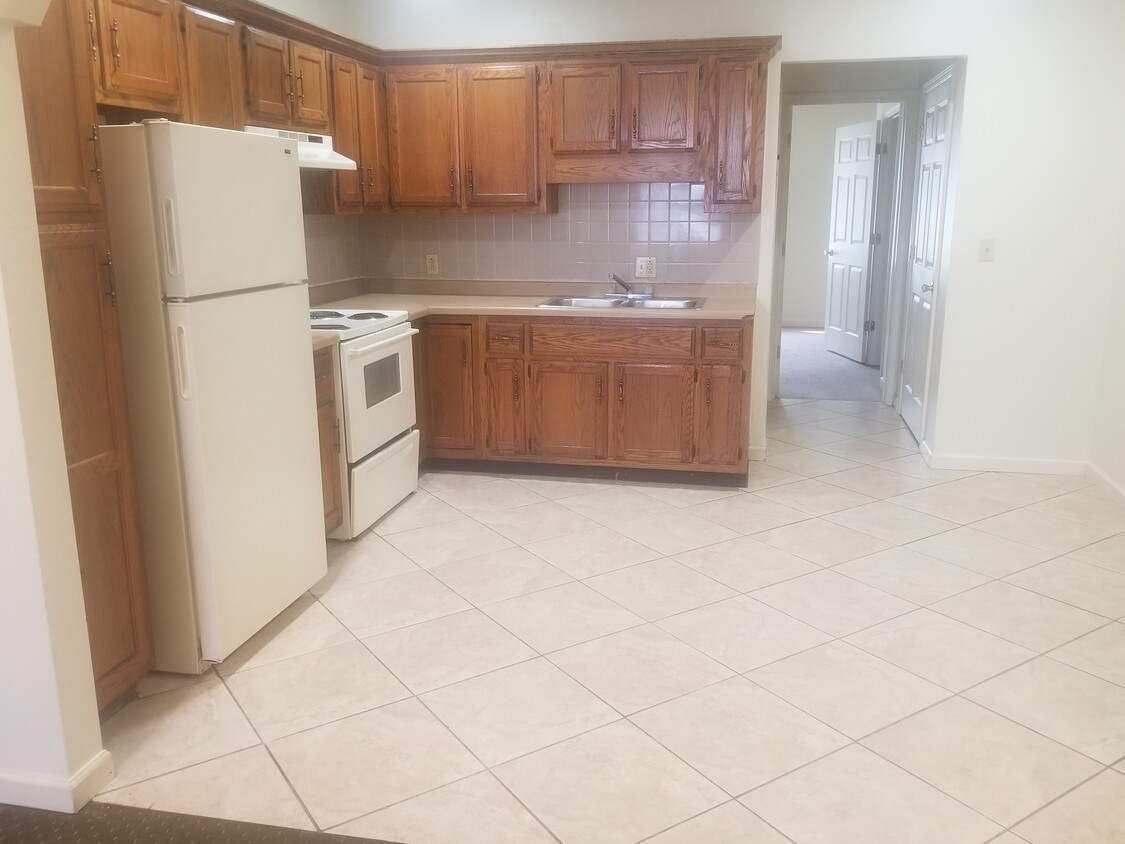 Kitchen - 45 South West End Boulevard
