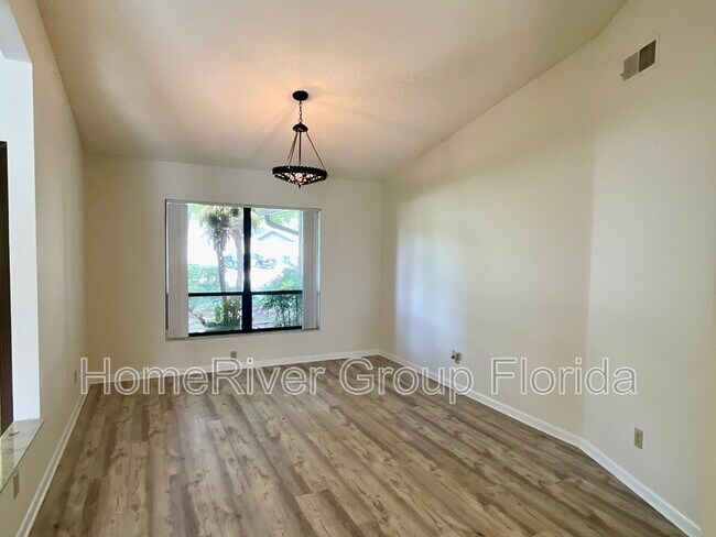 Building Photo - 16517 Norwood Dr