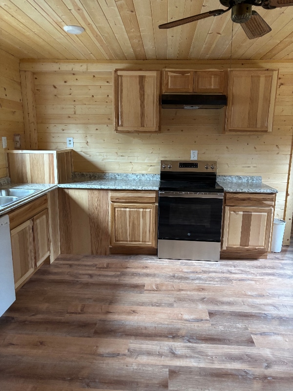 Building Photo - 49144 Shadura Rd