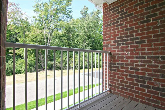 Building Photo - 44710 Apple Blossom Dr