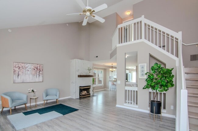 Photo - 1892 Lindsay Ln Apartment