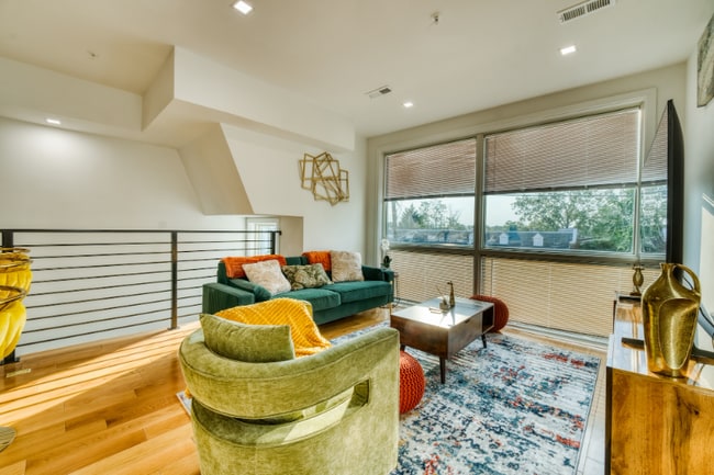 Foto del edificio - 5835 Colorado Ave NW