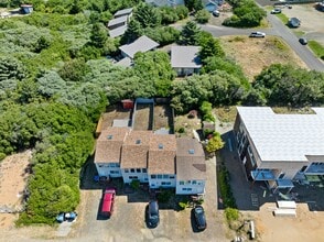 Building Photo - 946 Ocean Shores Blvd SW