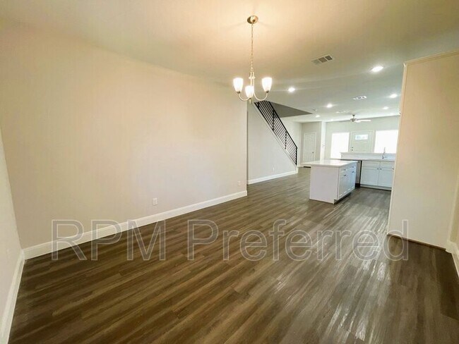 Building Photo - 8319 Tidwell Rd
