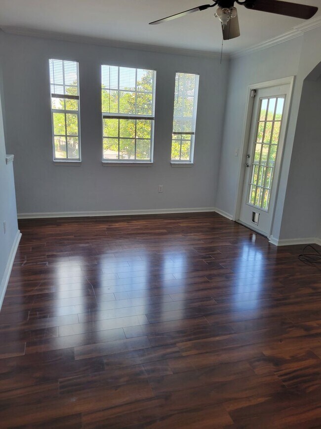 Foto del edificio - 3 Bedroom Beautiful Condo in Mirabella Com...