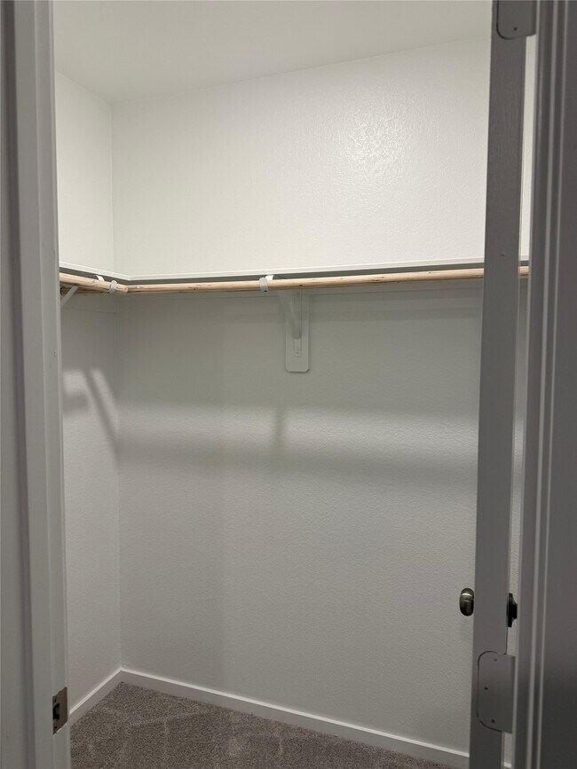 Foto del edificio - 3148 Sunset Glory Dr