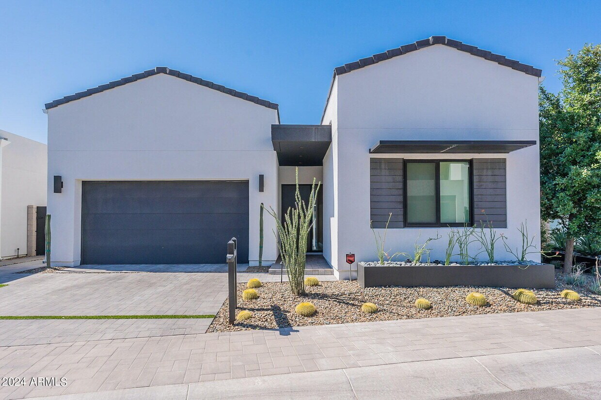 Foto principal - 6147 E Alta Hacienda Dr