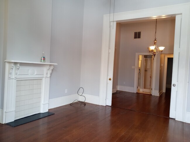 Building Photo - 1022 Saint Ann St