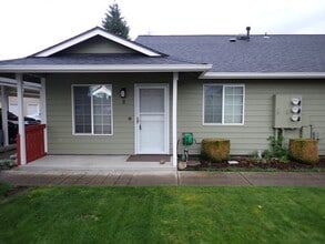 Building Photo - 353 Norma St