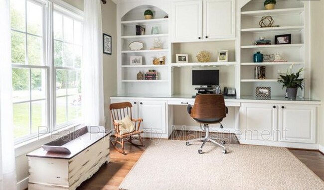 Foto del edificio - 5729 Rolling Creek Pl