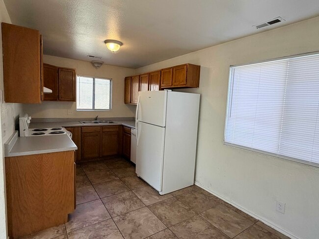 Photo - 211 S 1400 W Townhome