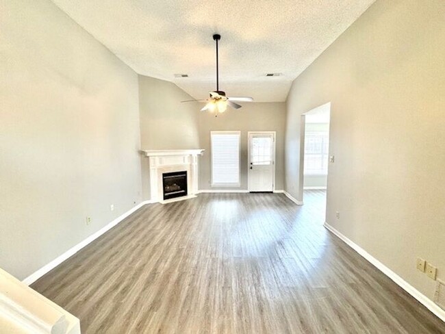 Building Photo - Now Leasing a 4-Bedroom 3 Bath With Bonus ...