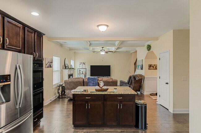 Foto del edificio - 3349 N Henderson Way