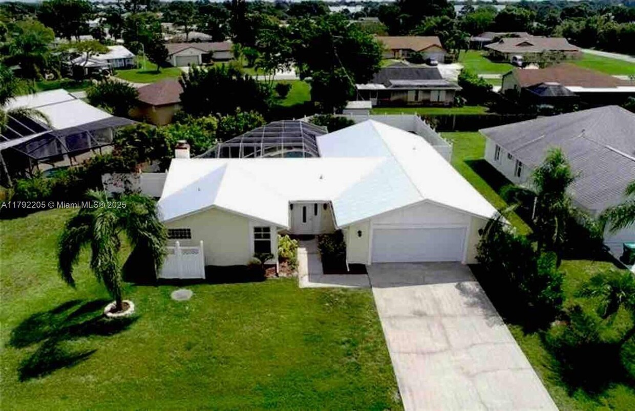 Foto principal - 2515 SE Petit Ln