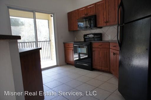Building Photo - 4215 SW 31st Dr