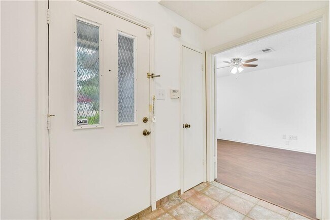 Building Photo - 6314 Avery Island Ave