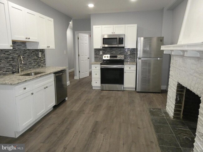 Foto del edificio - 6154 Lebanon Ave