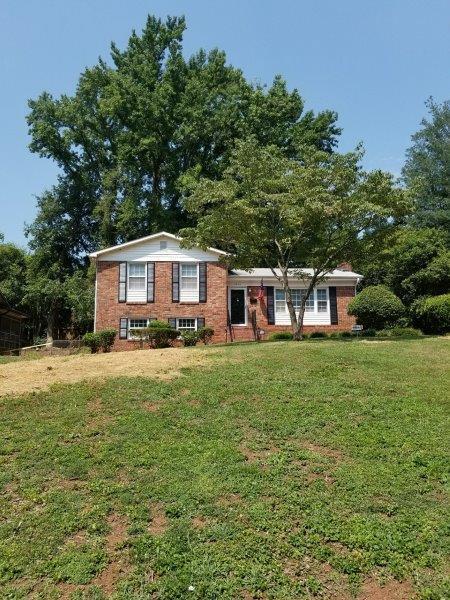 Primary Photo - For Rent in Montclaire Sub of Charlotte, N...