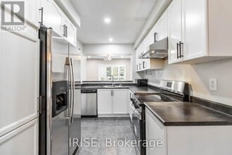 Building Photo - 703 Rayner Ct