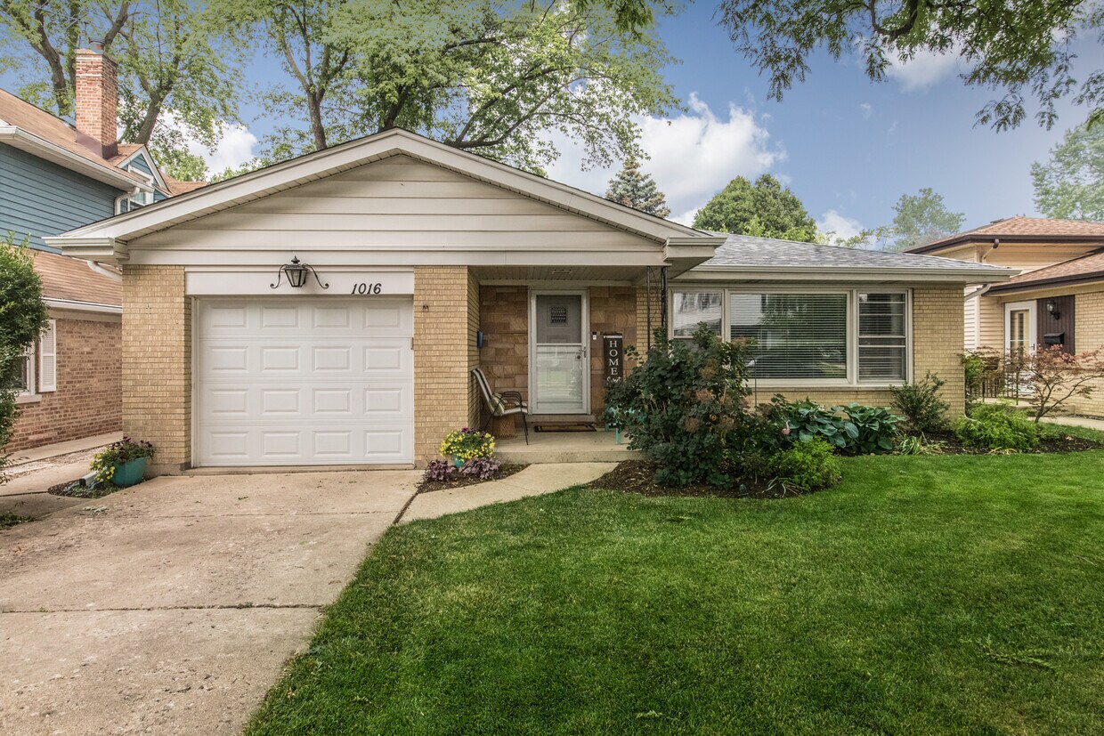 1016 Fortuna Ave, Park Ridge, IL 60068 House Rental in Park Ridge, IL