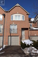 Building Photo - 1575 S Parade Ct