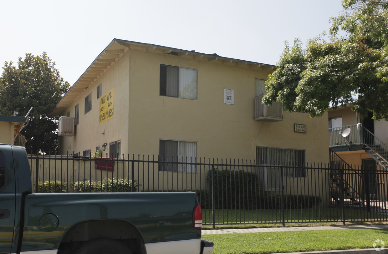 Foto del edificio - 448-464 S Date Ave