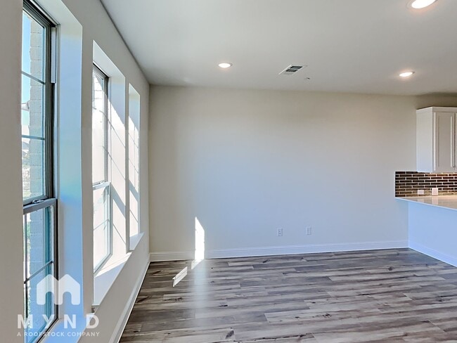 Building Photo - 262 Harvest Way