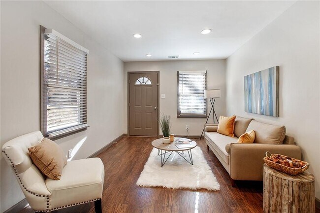 Foto del edificio - 2843 Mango Cir NW