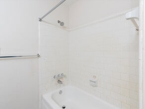 Building Photo - 13515 Wimbledon Oaks Dr