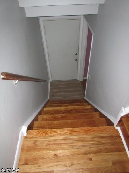 Building Photo - 31 Honiss St