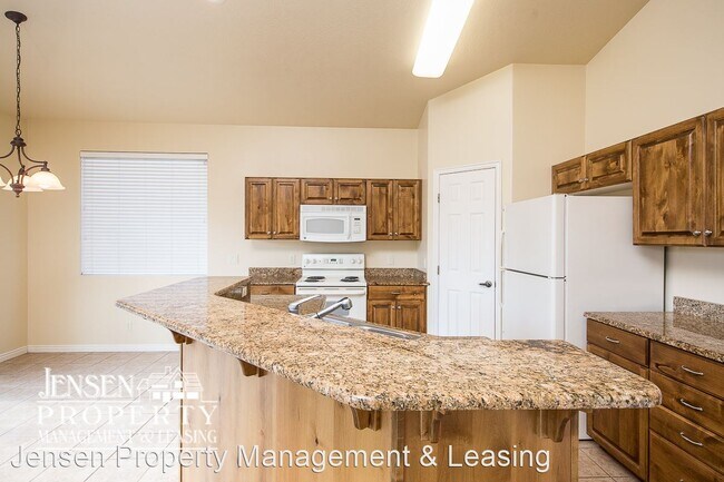 Foto del edificio - 3 br, 2 bath House - 1011 North Sun Down D...